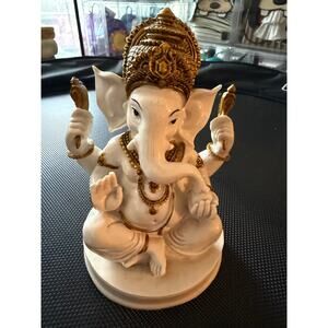 Ganesha Statue